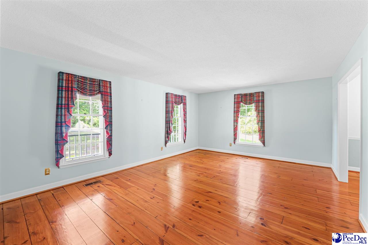 808 Wedgefield Road Florence, SC 29501 - Photo 5 of 50 Gallery Image 5