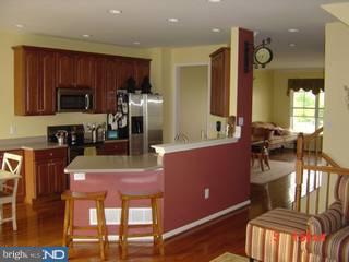 231 Coventry Road Chalfont, PA 18914 - Photo 3 of 5 Gallery Image 3