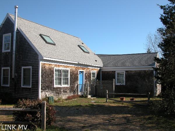 180 County Road Oak Bluffs, MA 02557 - Photo 1 of 11 http://d1qzqeyxiitrap.cloudfront.net/photos/18234/600/b71cd7fb.jpg