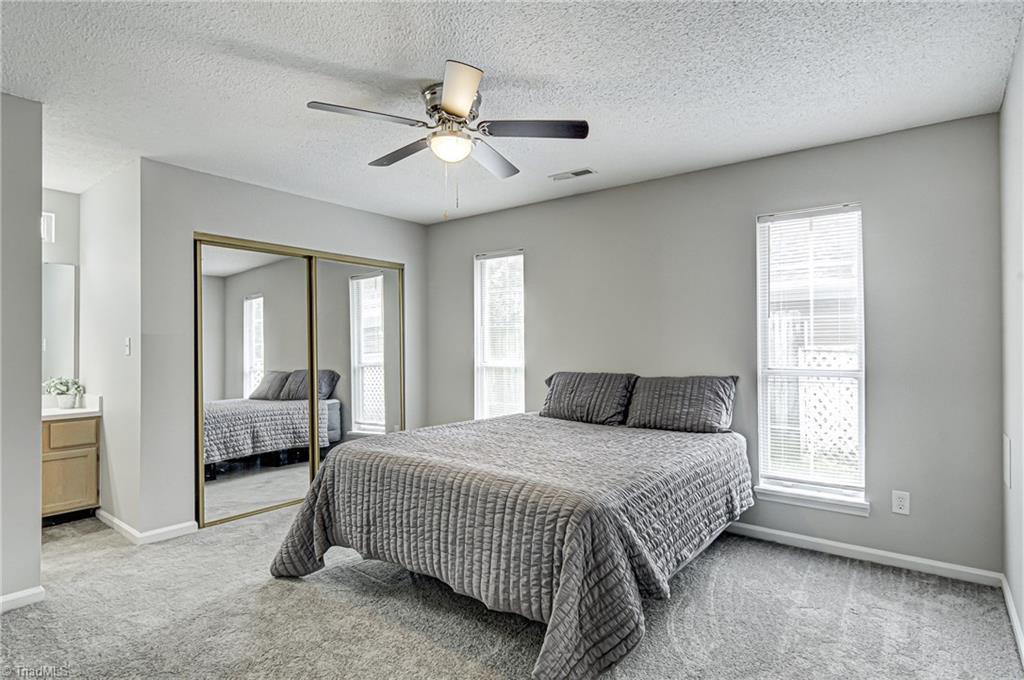 3204 Pipers Way High Point, NC 27265 - Photo 17 of 29