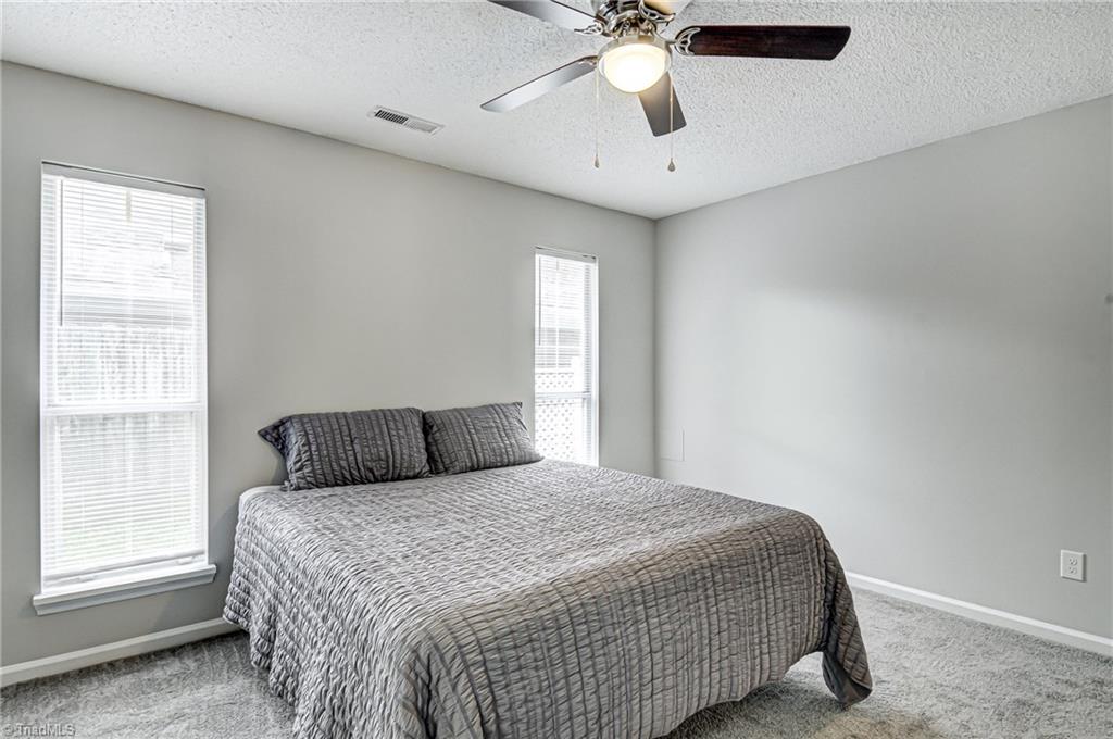 3204 Pipers Way High Point, NC 27265 - Photo 19 of 29