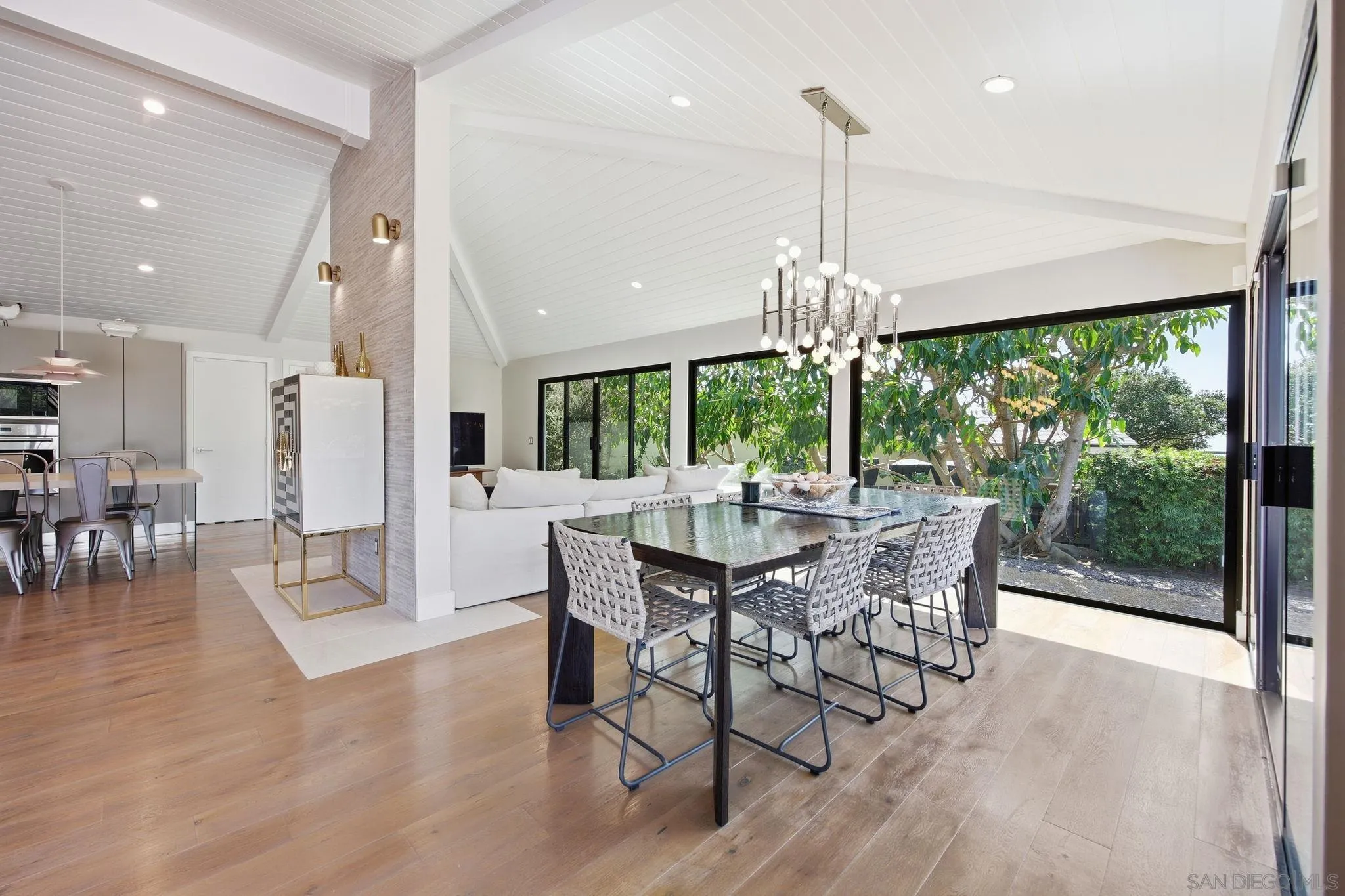 1402 Rodeo Drive La Jolla, CA 92037 - Photo 46 of 75 Gallery Image 46