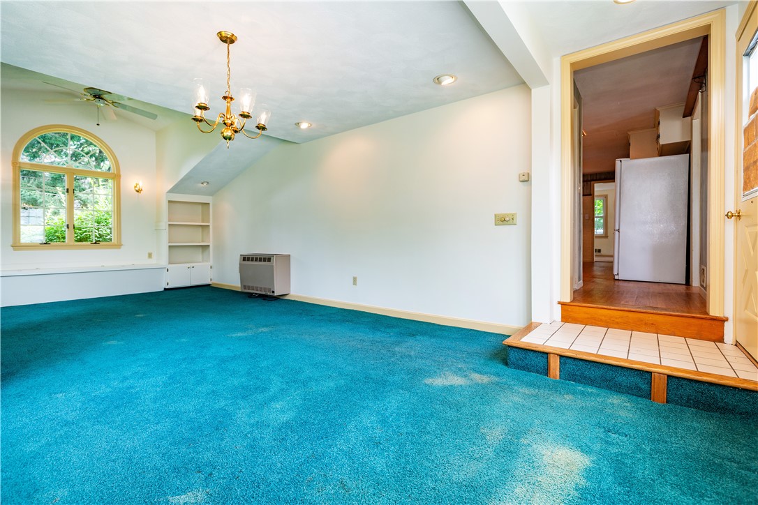 69 Douglas Road Warwick, RI 02886 - Photo 12 of 50