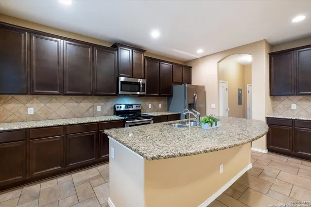 $270,000 | 8215 Prickly Oak, San Antonio, TX 78223