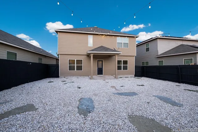 $270,000 | 8215 Prickly Oak, San Antonio, TX 78223