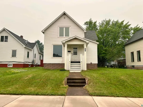 $339,900 | 827 9th Avenue, Two Harbors, MN 55616