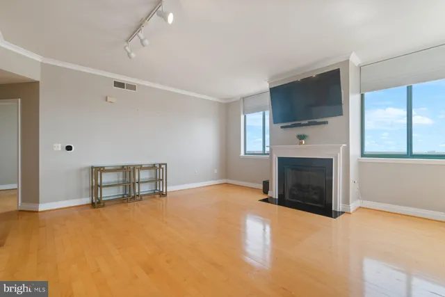 $299,000 | 414 Water Street, Unit 2913, Baltimore, MD 21202