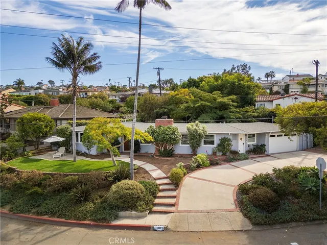 $6,000 | 301 Via Linda Vista, Redondo Beach, CA 90277