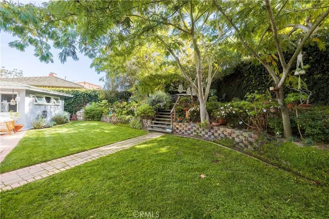 $6,000 | 301 Via Linda Vista, Redondo Beach, CA 90277