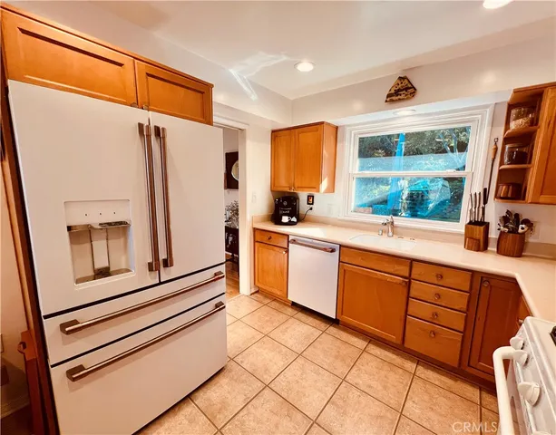 $6,000 | 301 Via Linda Vista, Redondo Beach, CA 90277