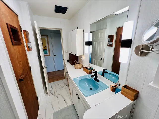 $6,000 | 301 Via Linda Vista, Redondo Beach, CA 90277