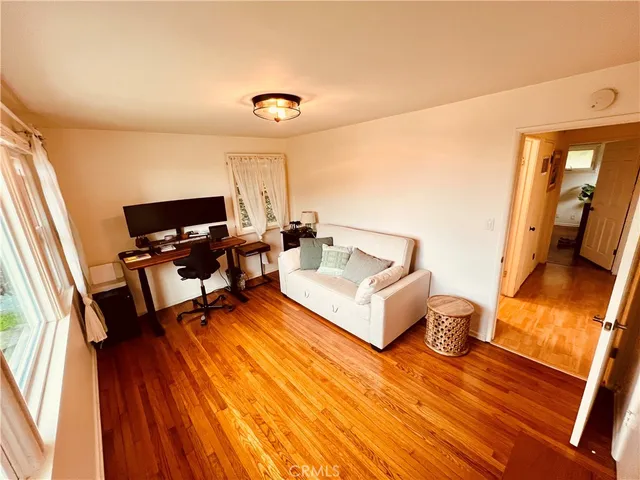 $6,000 | 301 Via Linda Vista, Redondo Beach, CA 90277