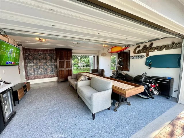 $6,000 | 301 Via Linda Vista, Redondo Beach, CA 90277