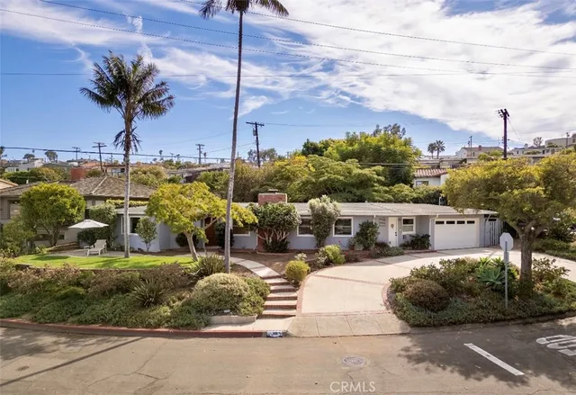 $6,000 | 301 Via Linda Vista, Redondo Beach, CA 90277