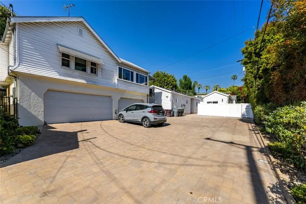 $3,550 | 1300 Dorothy Drive, Unit C, Glendale, CA 91202
