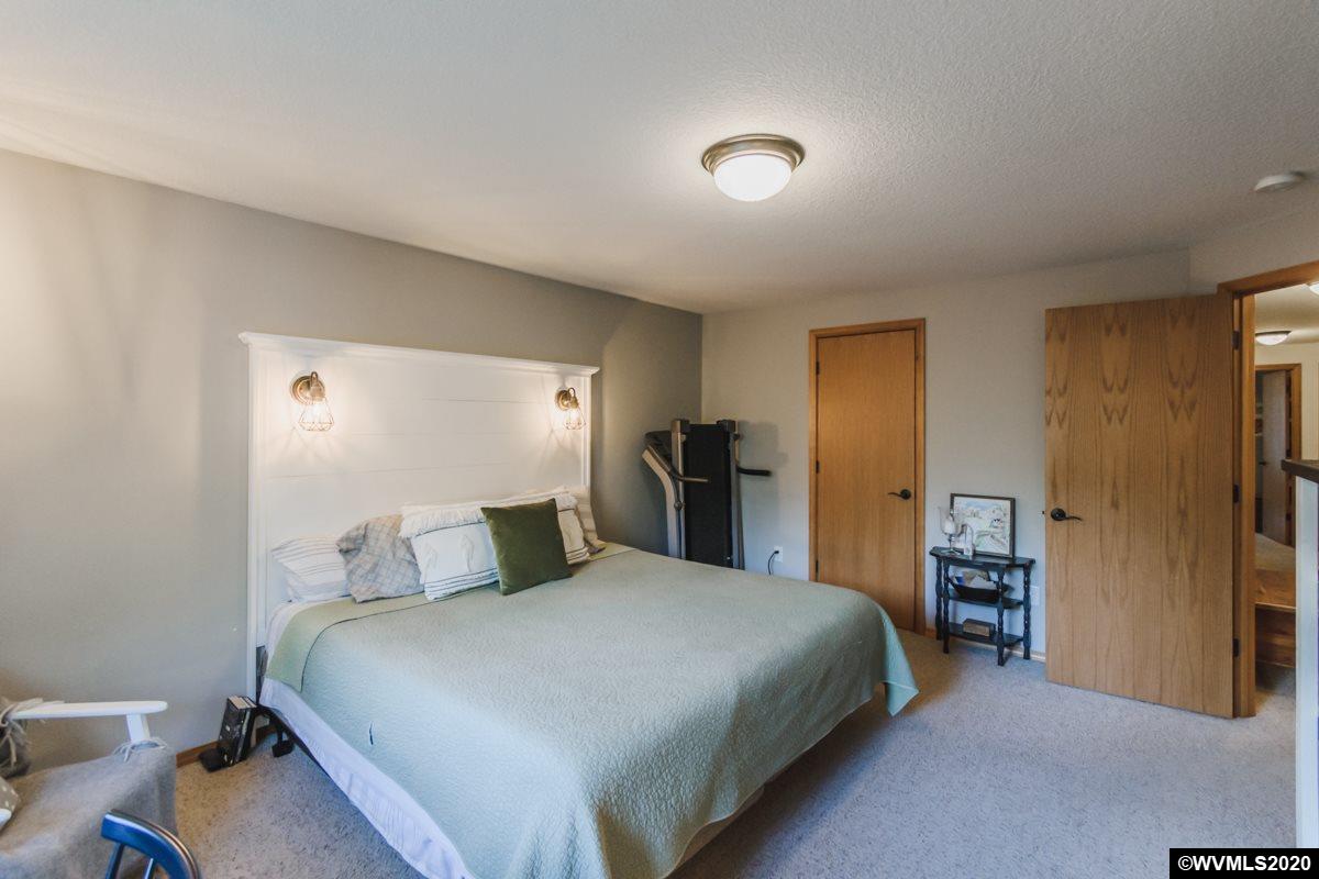30416 Rancho Road Lebanon, OR 97355 - Photo 22 of 42 Gallery Image 22