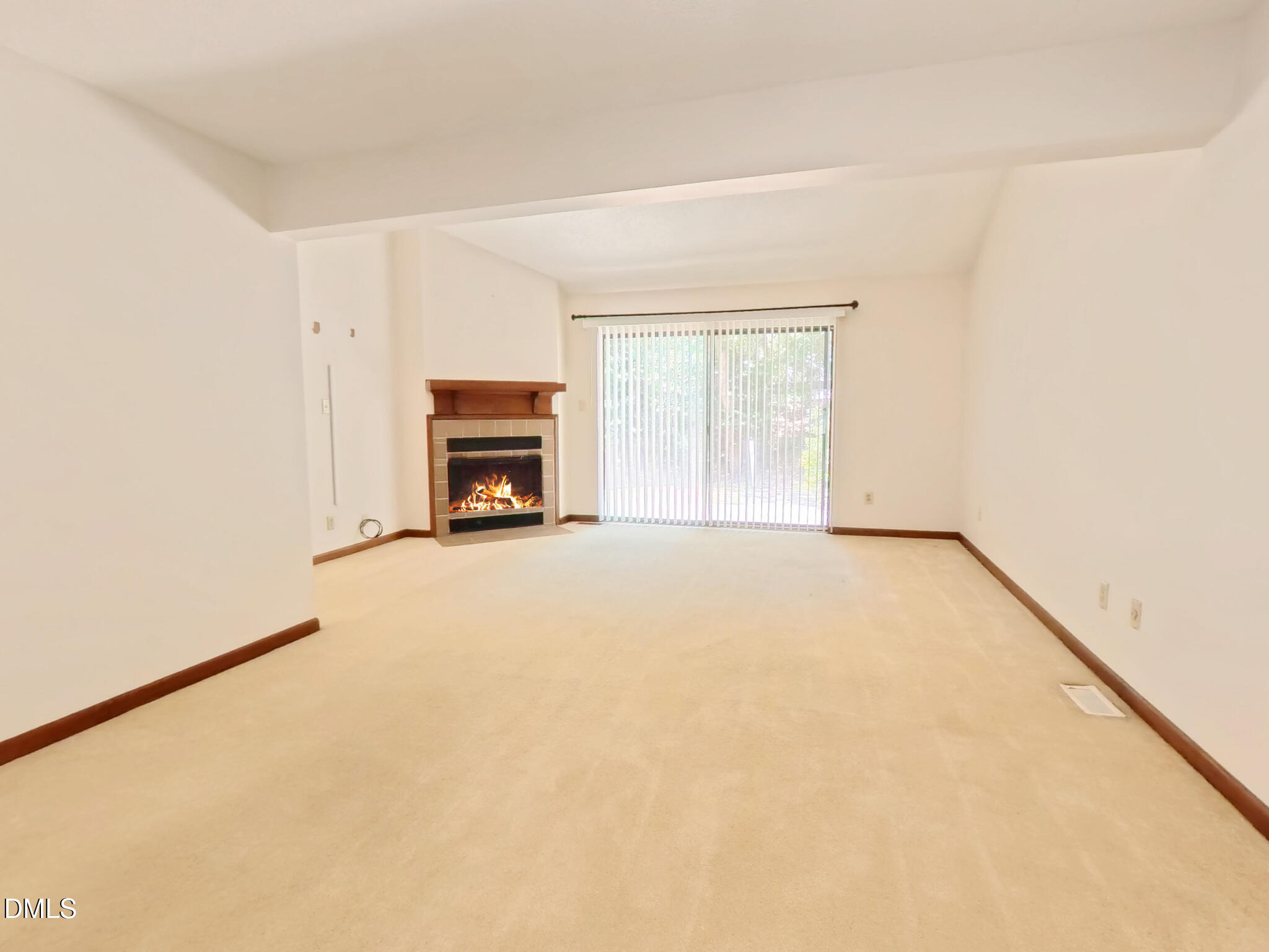 5867 Branchwood Road Raleigh, NC 27609 - Photo 10 of 16 5867 Branchwood Living 1
