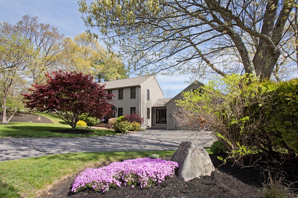 95 Outlook Road Marshfield, MA 02050 - Photo 3 of 29