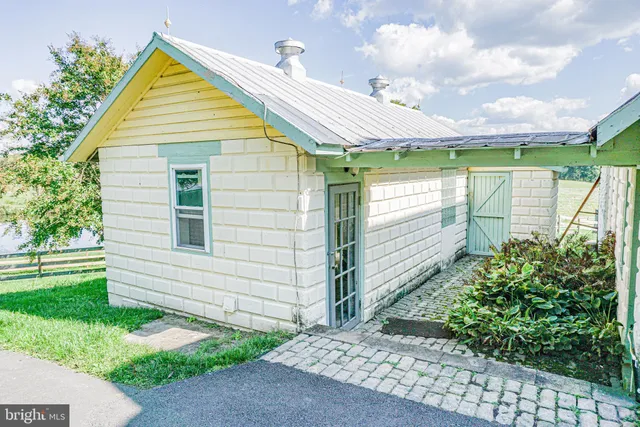 $2,995,000 | 3460 Big Woods Road, Ijamsville, MD 21754