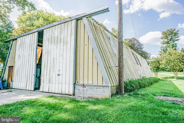 $2,995,000 | 3460 Big Woods Road, Ijamsville, MD 21754