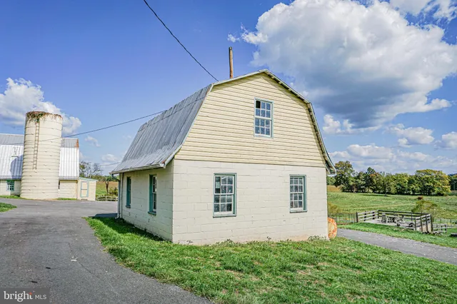 $2,995,000 | 3460 Big Woods Road, Ijamsville, MD 21754