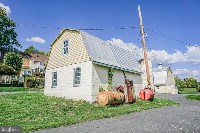 $2,995,000 | 3460 Big Woods Road, Ijamsville, MD 21754