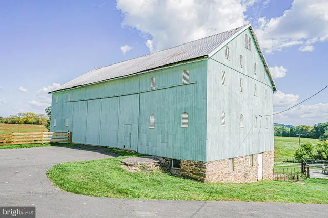 $2,995,000 | 3460 Big Woods Road, Ijamsville, MD 21754