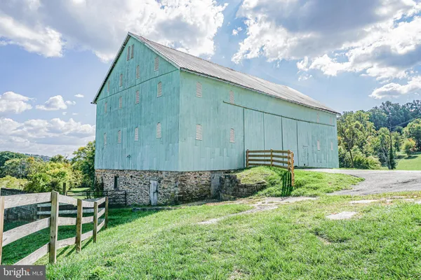 $2,995,000 | 3460 Big Woods Road, Ijamsville, MD 21754