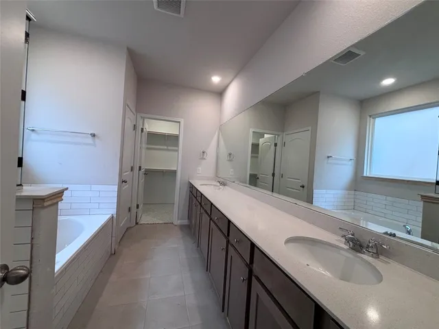 $429,471 | 160 Coleto Trail, Bastrop, TX 78602