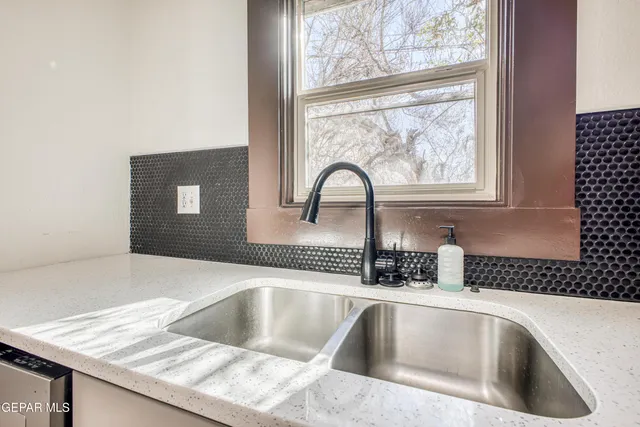 $355,000 | 1210 Mesita Drive, El Paso, TX 79902