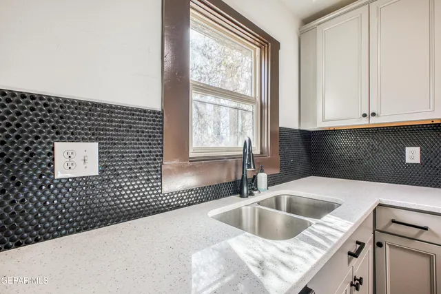 $355,000 | 1210 Mesita Drive, El Paso, TX 79902