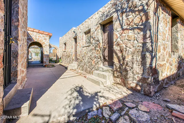 $355,000 | 1210 Mesita Drive, El Paso, TX 79902