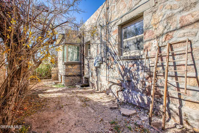 $355,000 | 1210 Mesita Drive, El Paso, TX 79902