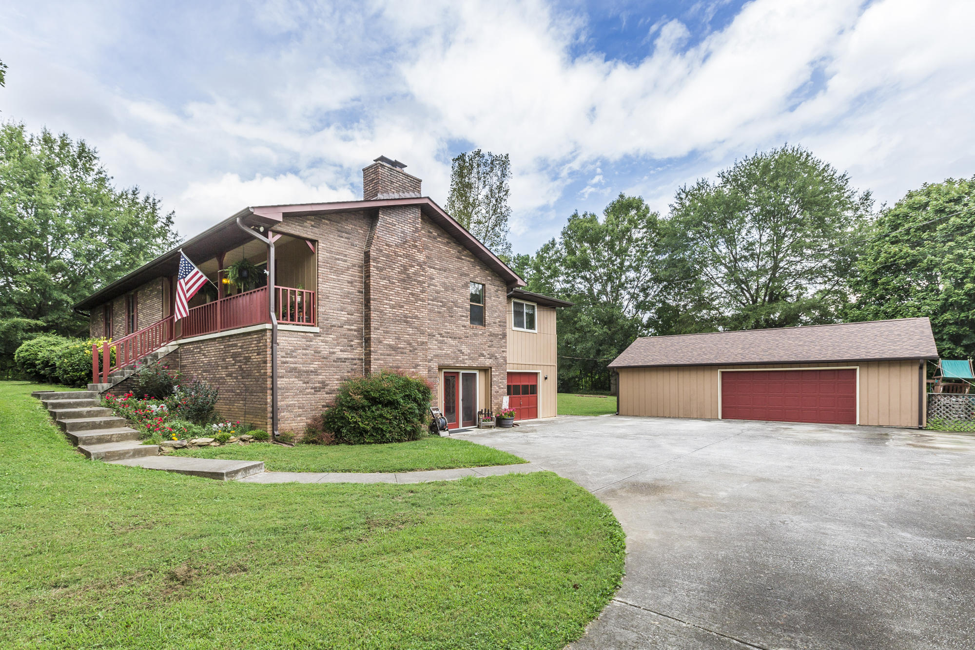 622 Everett Road Knoxville, TN 37934 - Photo 2 of 31 02