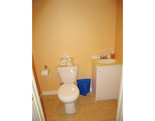 95 Stoneleigh Road Holden, MA 01520 - Photo 14 of 15 Gallery Image 14