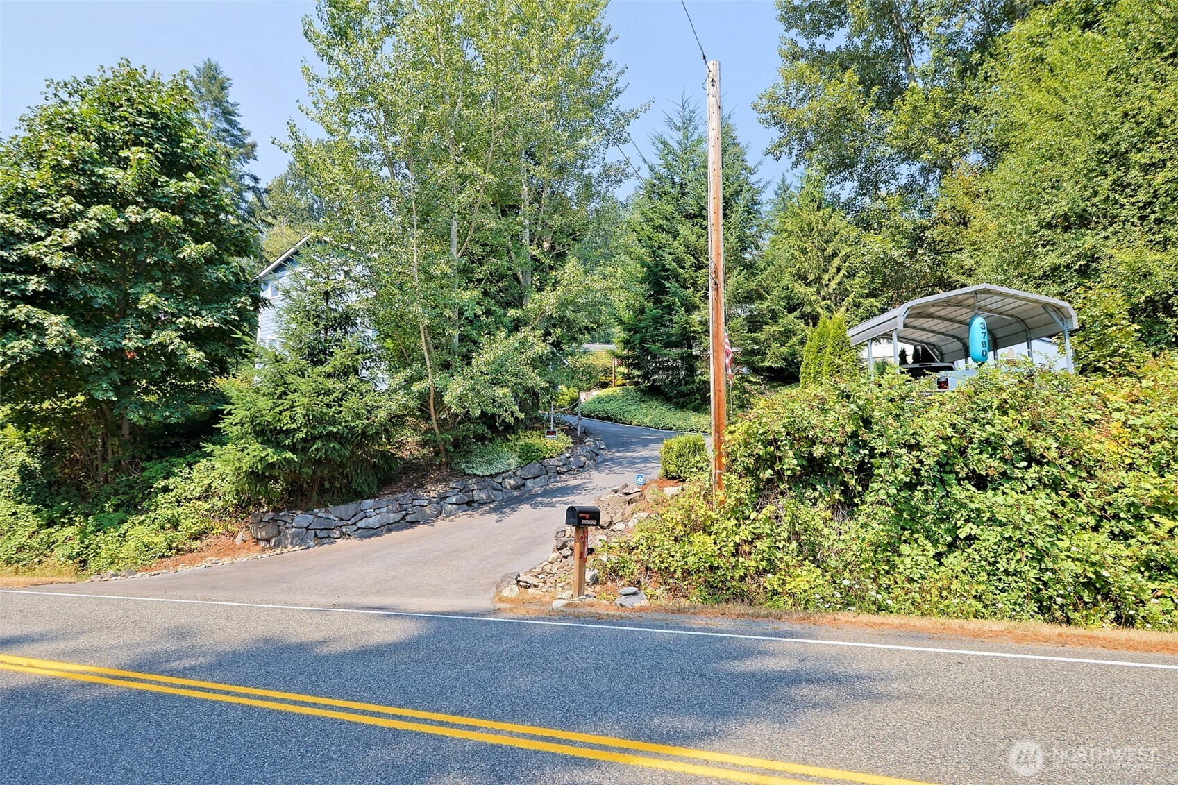 3780 Northeast North Shore Road Belfair, WA 98528 - Photo 4 of 39 Gallery Image 4