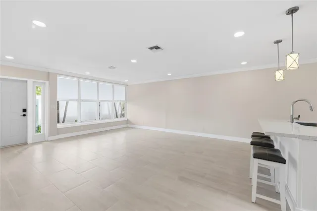 $999,000 | 2000 Northeast 17th Street, Fort Lauderdale, FL 33305