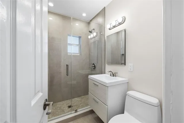 $999,000 | 2000 Northeast 17th Street, Fort Lauderdale, FL 33305