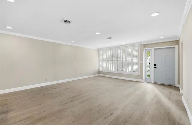 $999,000 | 2000 Northeast 17th Street, Fort Lauderdale, FL 33305