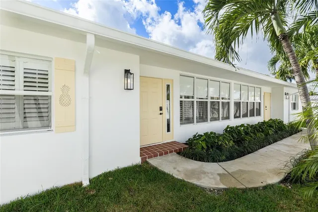 $999,000 | 2000 Northeast 17th Street, Fort Lauderdale, FL 33305