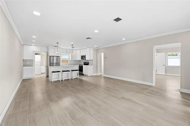 $999,000 | 2000 Northeast 17th Street, Fort Lauderdale, FL 33305