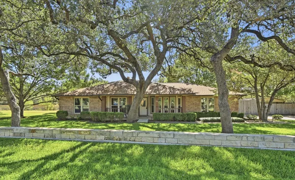 $525,000 | 810 Pine Siskin Drive, Buda, TX 78610