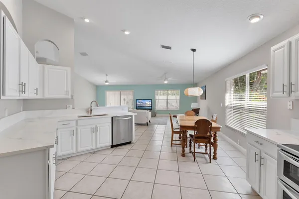 $6,500 | 981 Delray Lakes Drive, Delray Beach, FL 33444