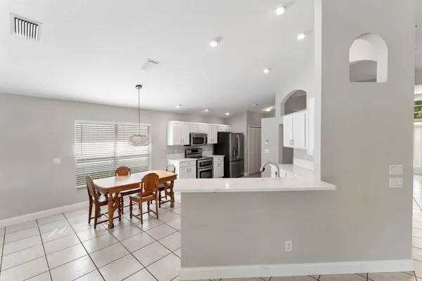 $6,500 | 981 Delray Lakes Drive, Delray Beach, FL 33444