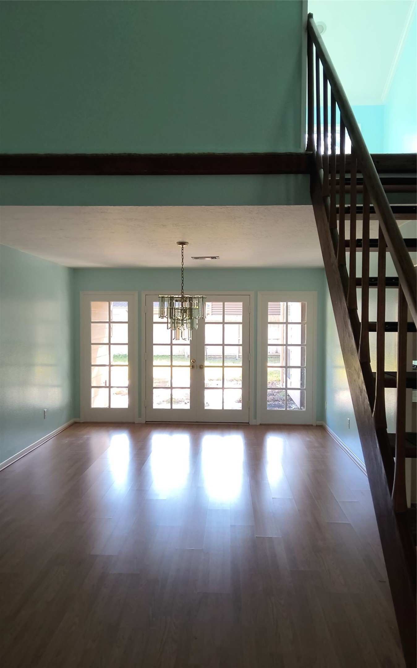 15906 Laurelfield Drive Houston, TX 77059 - Photo 6 of 29 Dining room