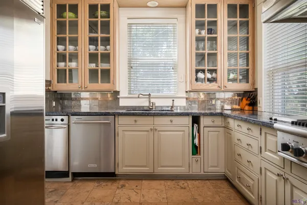 $749,000 | 56 Meeker Road, Lecompte, LA 71346