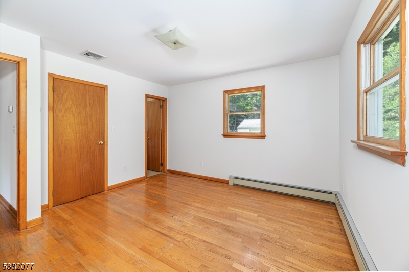 245 Barrett Road Warwick, NJ 10990 - Photo 25 of 42