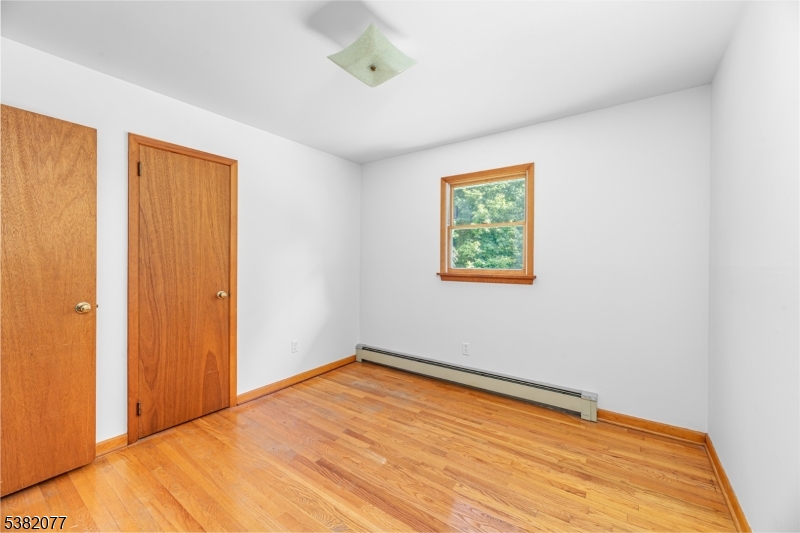 245 Barrett Road Warwick, NJ 10990 - Photo 29 of 42