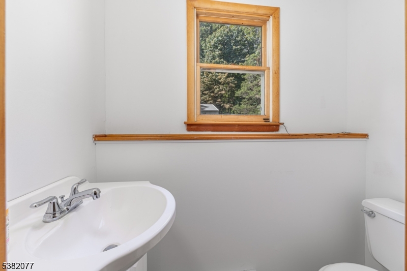 245 Barrett Road Warwick, NJ 10990 - Photo 34 of 42