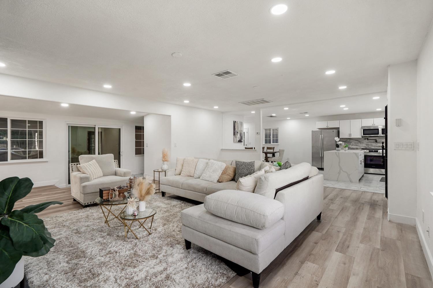 1905 Michel Avenue Modesto, CA 95358 - Photo 5 of 55